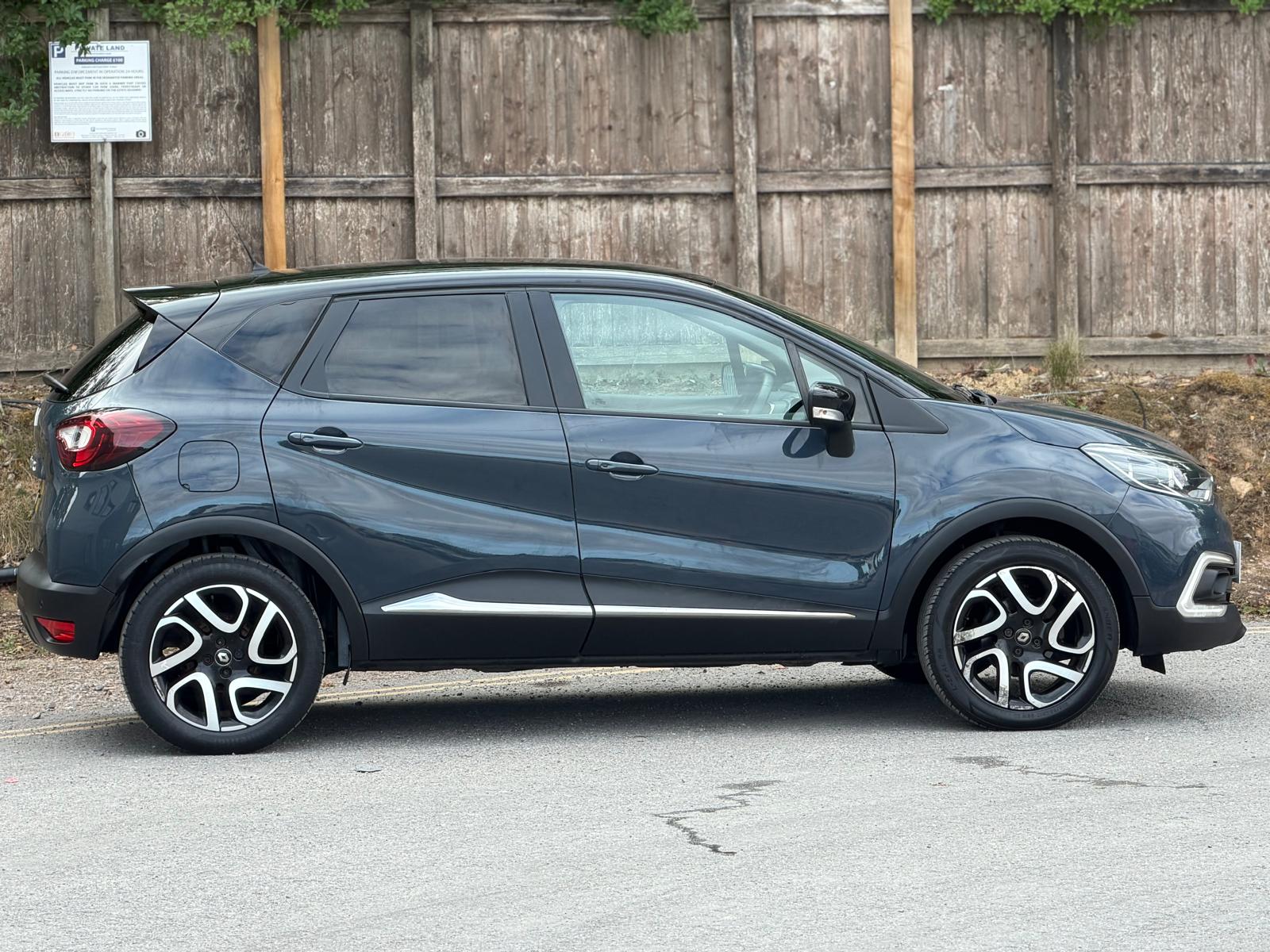 2019 Renault Captur 0.9 TCE 90 ICONIC Hatchback