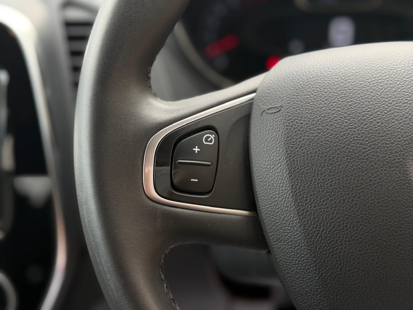 2019 Renault Captur 0.9 TCE 90 ICONIC Hatchback