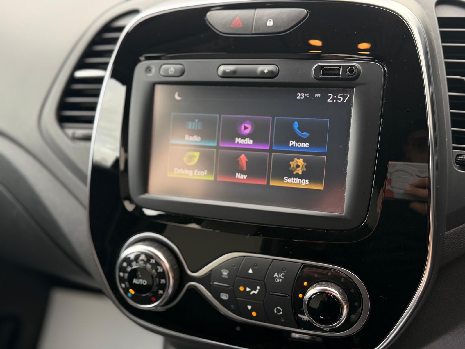 2019 Renault Captur 0.9 TCE 90 ICONIC Hatchback